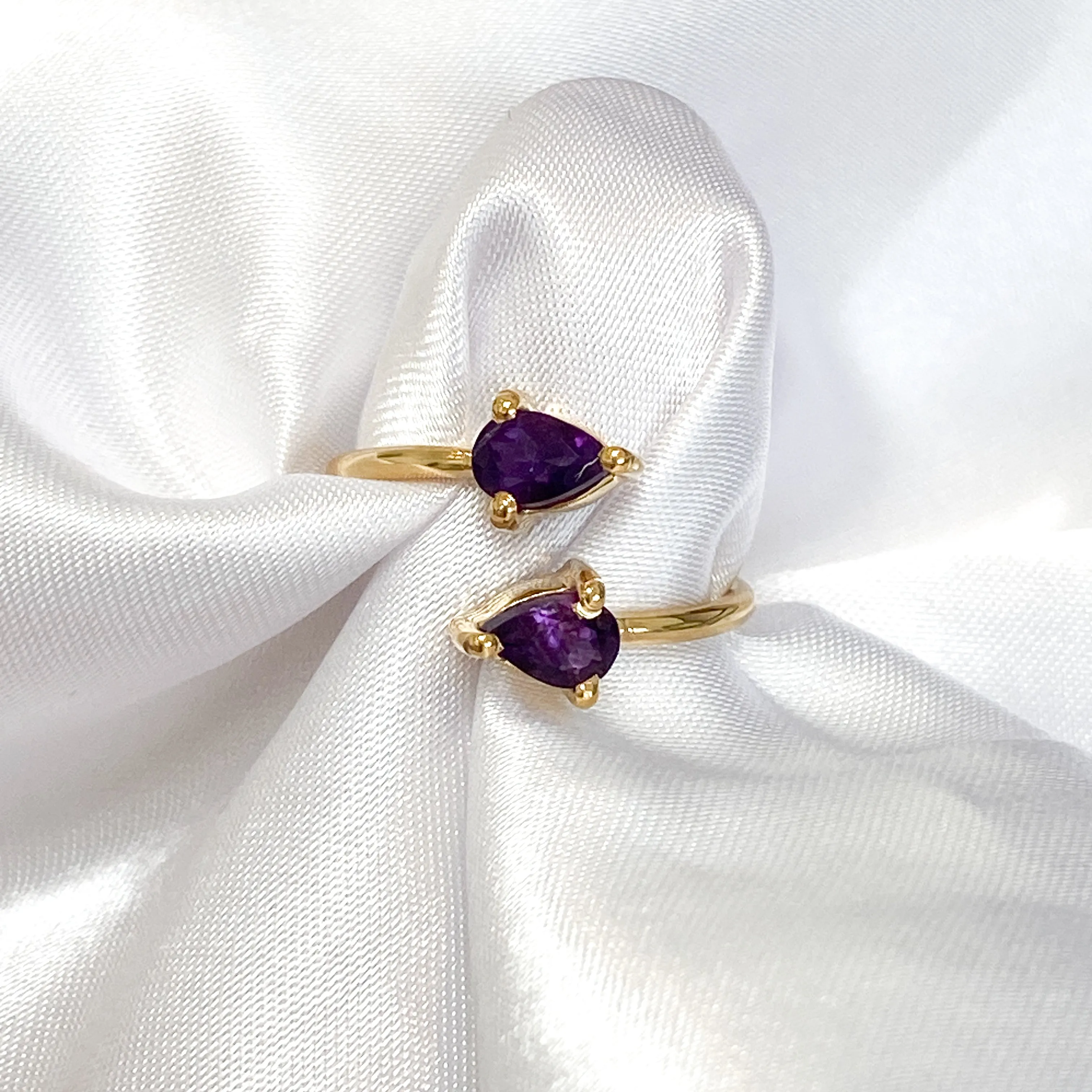 Amethyst Gemstone Gold Teardrop Ring (18k Gold)