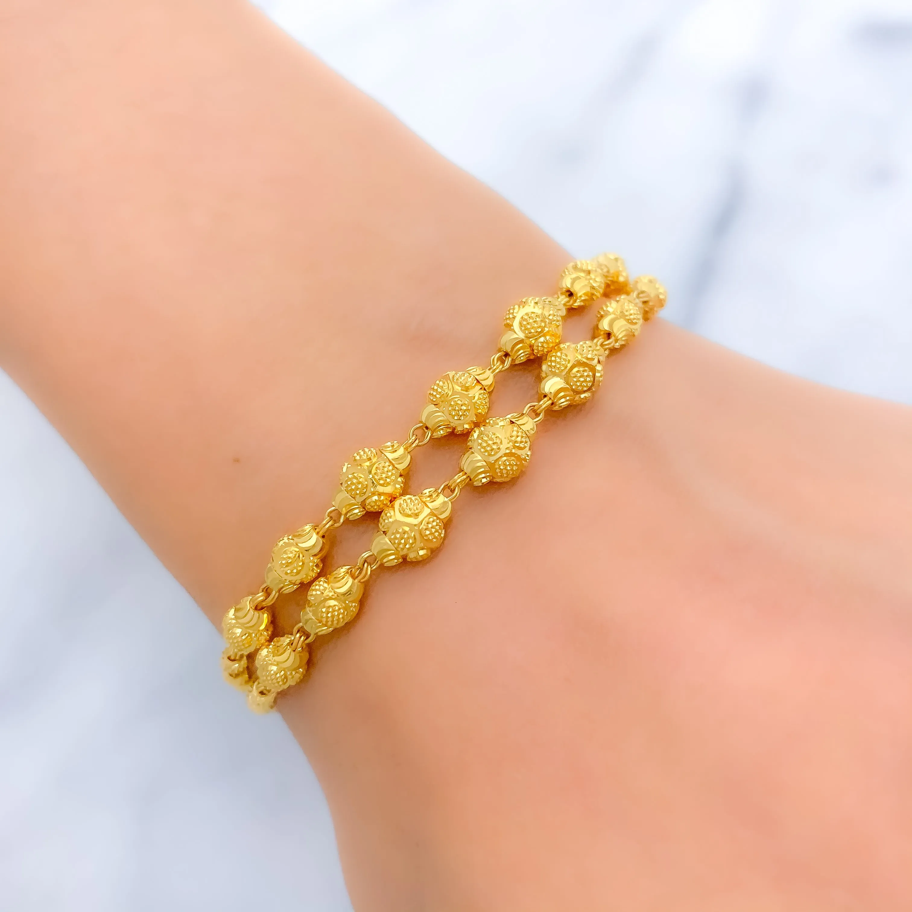 Beautiful Dotted Orb Bracelet