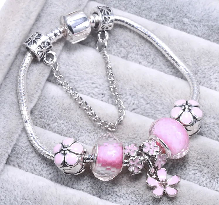 DAISY CHARM SILVER BRACELET