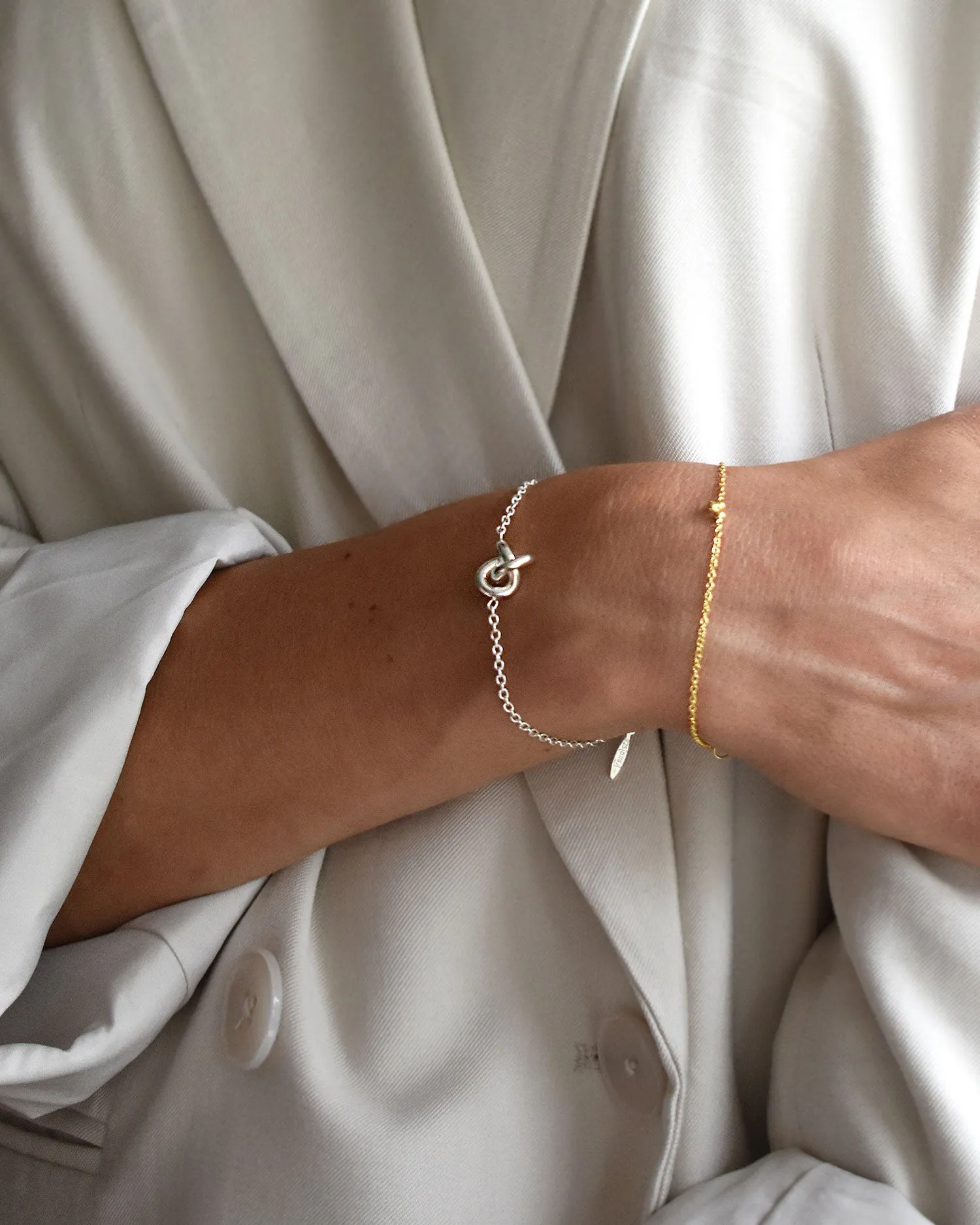 Le Knot bracelet silver