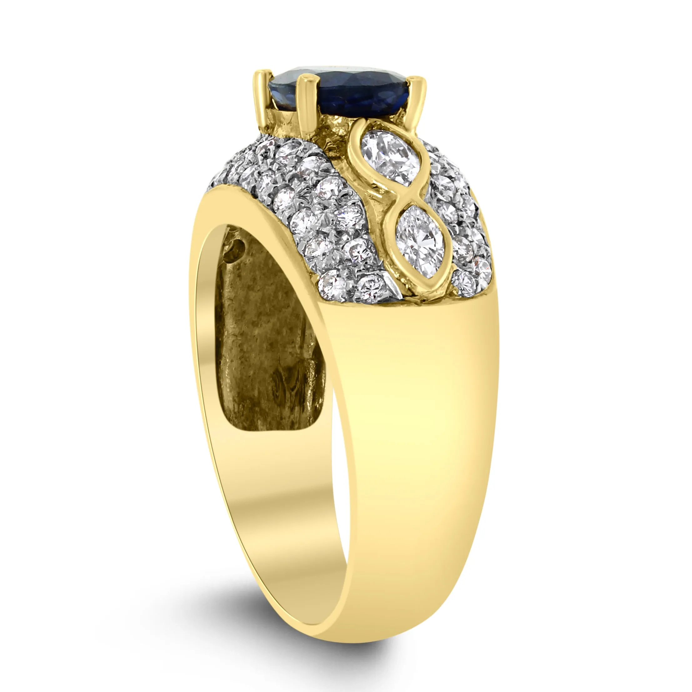 Vintage Sapphire & Diamond Band (3.04 ct Diamonds & Sapphire) in Yellow Gold