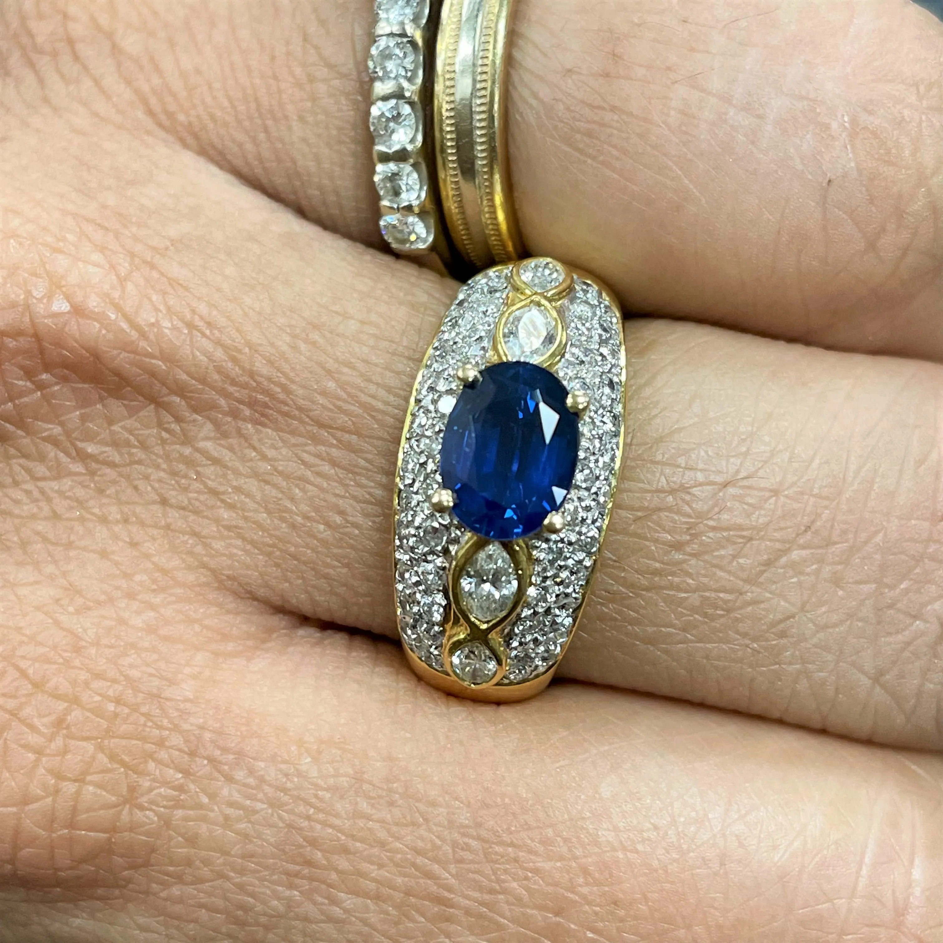 Vintage Sapphire & Diamond Band (3.04 ct Diamonds & Sapphire) in Yellow Gold